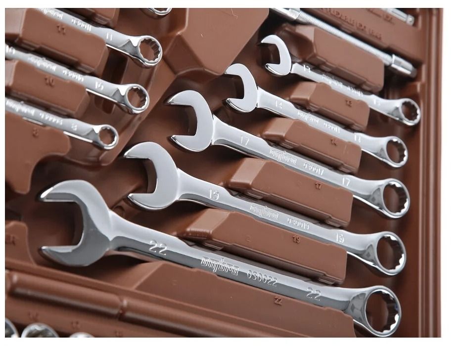 Универсальный набор инструмента 1/2"DR, 1/4"DR c 12-гранными торцевыми головками 1/2"DR Ombra OMT82S12, 82 штуки - фото